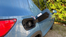 Volvo XC40 2.0 B4P Ultra Dark 5dr Auto Petrol Estate